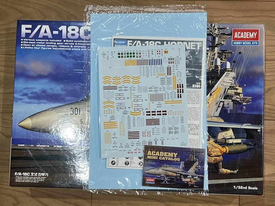 YF-22 A/TF 1/32プラモデル 未組立 Amazon | 【未組立1/32 F/A-18C アカデミー ホーネット